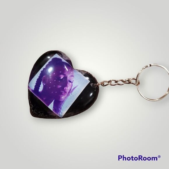 Emily Vaughn Purple Ink Heart Keychain (Z163) - Picture 5 of 9